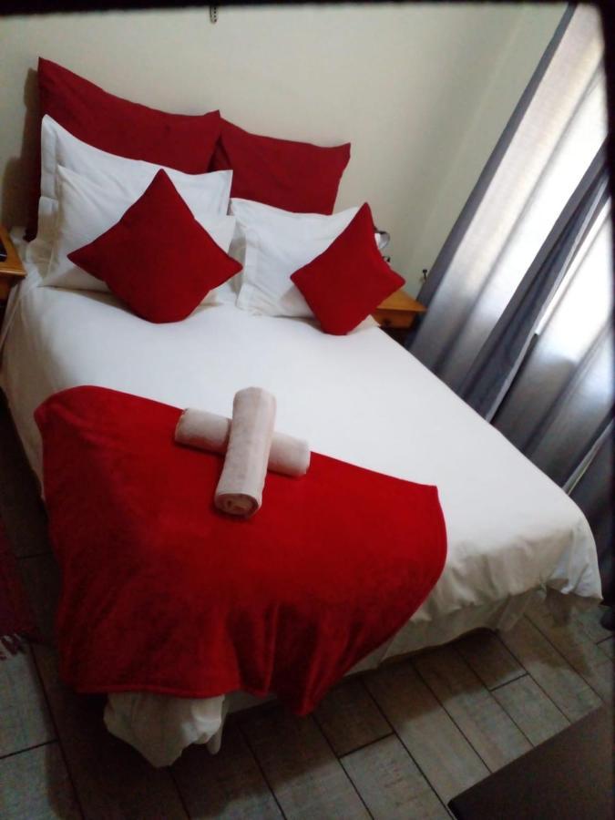 Lightstone Guesthouse Centurion Esterno foto